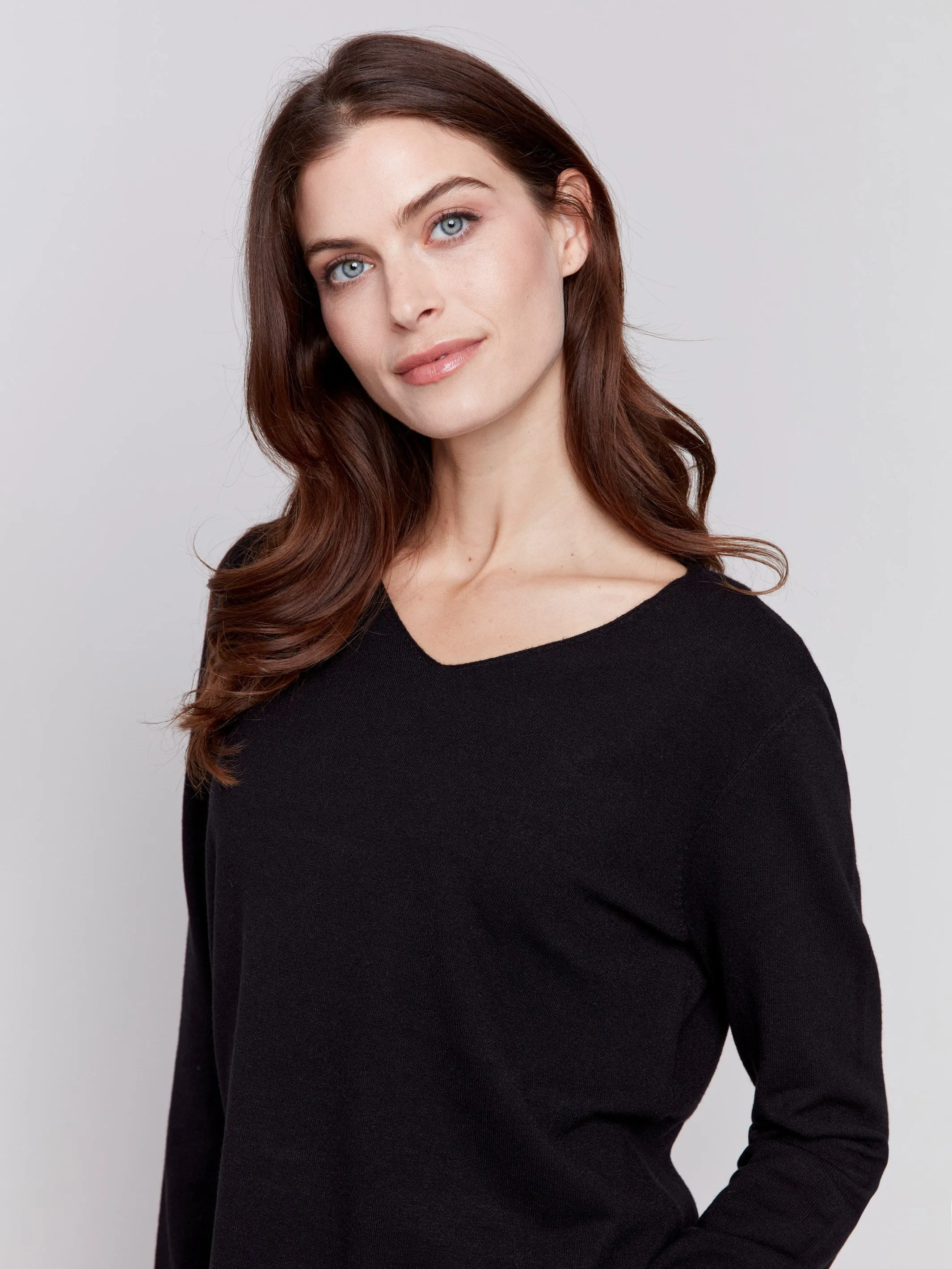 Basic V-Neck Sweater - Black