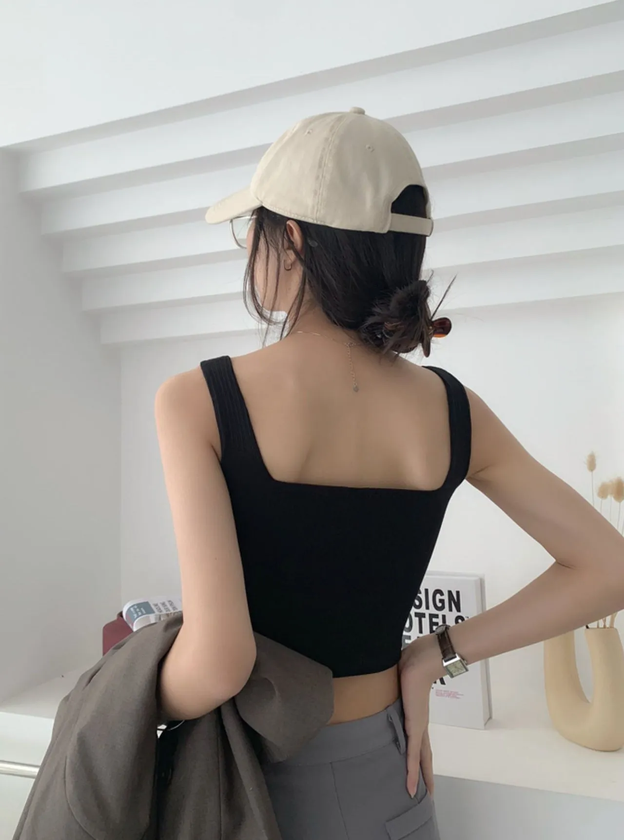 Cropped Tank Top with Built-in Paddings (preorder/ 5 colours)